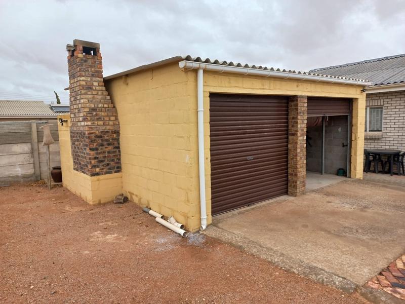 3 Bedroom Property for Sale in Vanrhynsdorp Western Cape